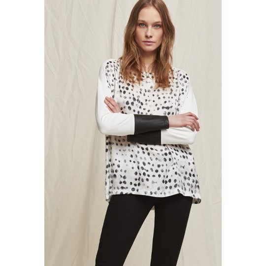 Blusa ALDO MARTINS con manchas