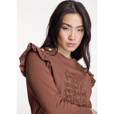 Camiseta ALBA CONDE marron con bordado