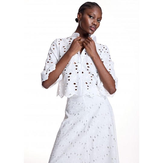 Blusa ALBA CONDE troquelada blanca